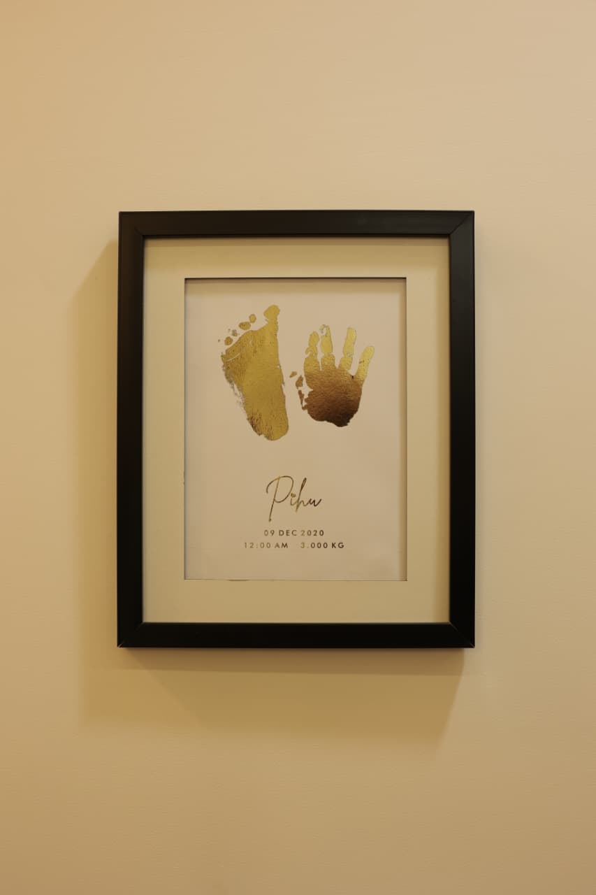 Personalized Golden Foil Baby Hand & Foot Print Frame